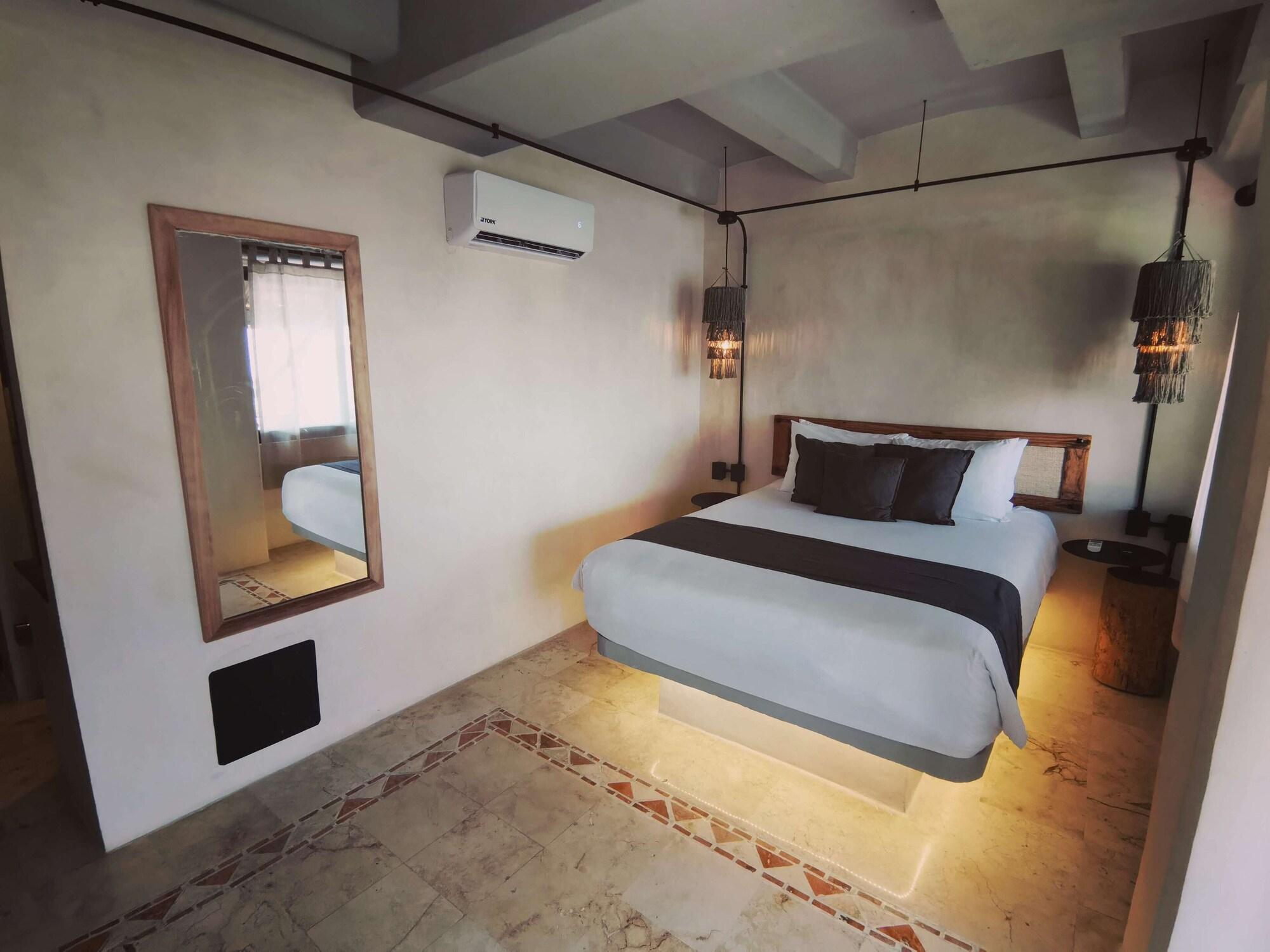 Caribbean Paradise Hotel & Spa - 5Th Avenue Плая дел Кармен Екстериор снимка