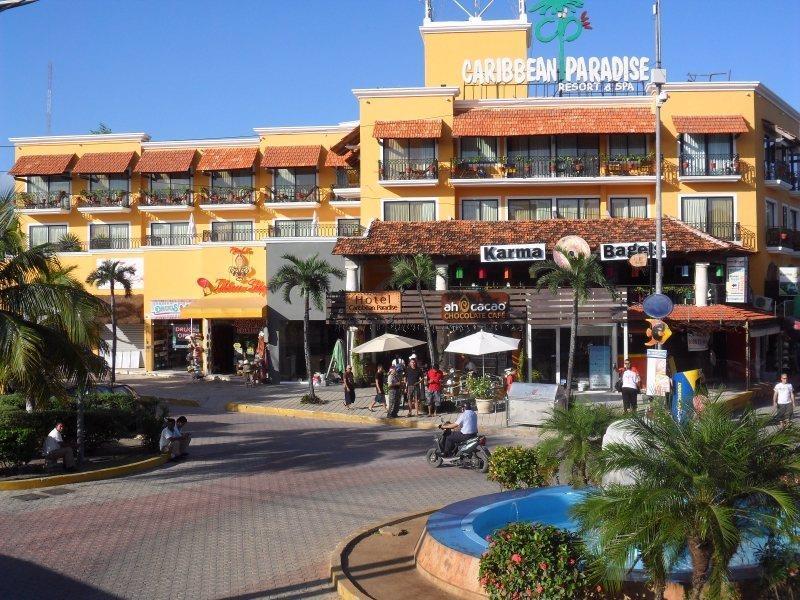 Caribbean Paradise Hotel & Spa - 5Th Avenue Плая дел Кармен Екстериор снимка
